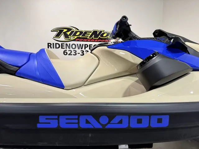 Slide: The Image of Sea-Doo Wake 170 BRP Premium Audio, iDF, iBR 2026 - 10