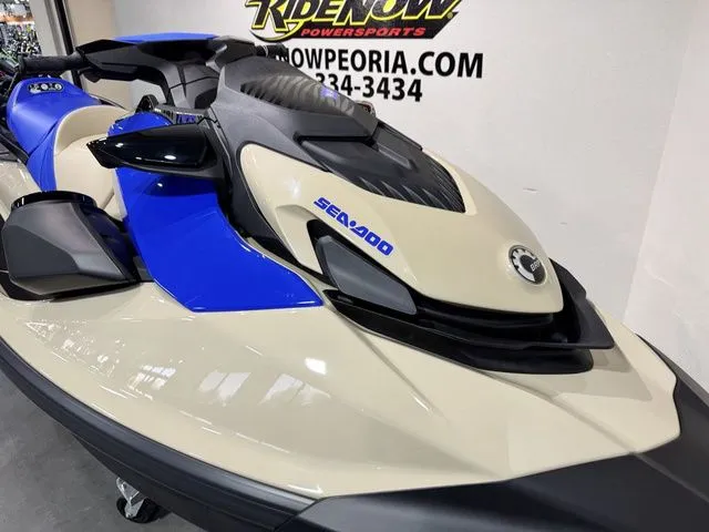 Slide: The Image of Sea-Doo Wake 170 BRP Premium Audio, iDF, iBR 2026 - 12