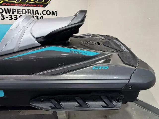 Slide: The Image of Sea-Doo GTR 2026 - 17
