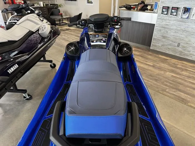 Slide: The Image of Yamaha VX Limited HO 2026 - 8