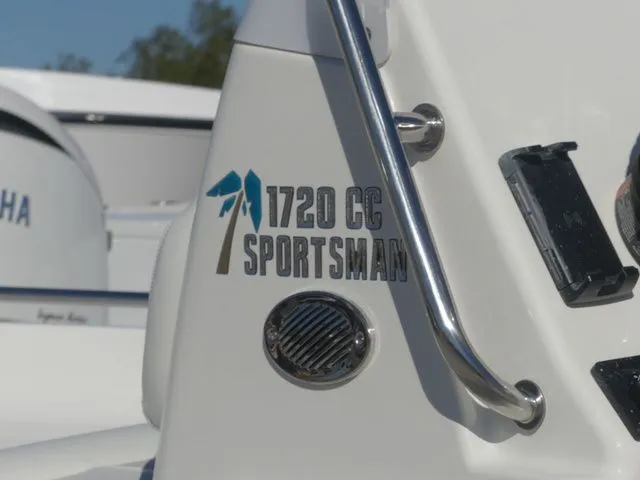 Slide: The Image of Key West 1720 Center Console 2026 - 8