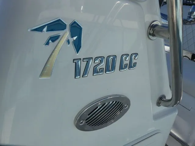 Slide: The Image of Key West 1720 Center Console 2026 - 10