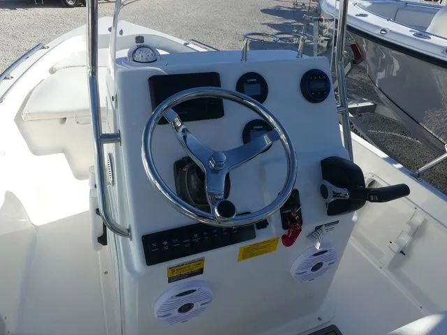 Slide: The Image of Key West 1720 Center Console 2026 - 6