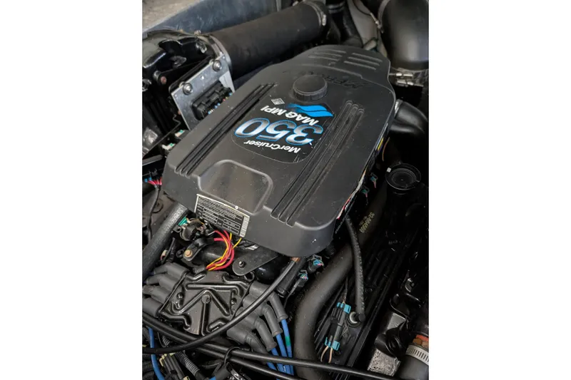 Slide: The Image of Engine of 2005 Sea Ray Sundancer 320 with MerCruiser 350 MPI. - 14