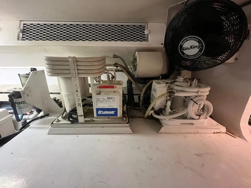 Slide: The Image of Viking 60 Cockpit Sport Yacht 1996 - 24