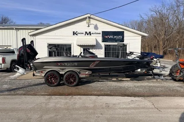 The Image of 2020 Vexus VX20 boat parked outside Knox Marine dealership. - 1