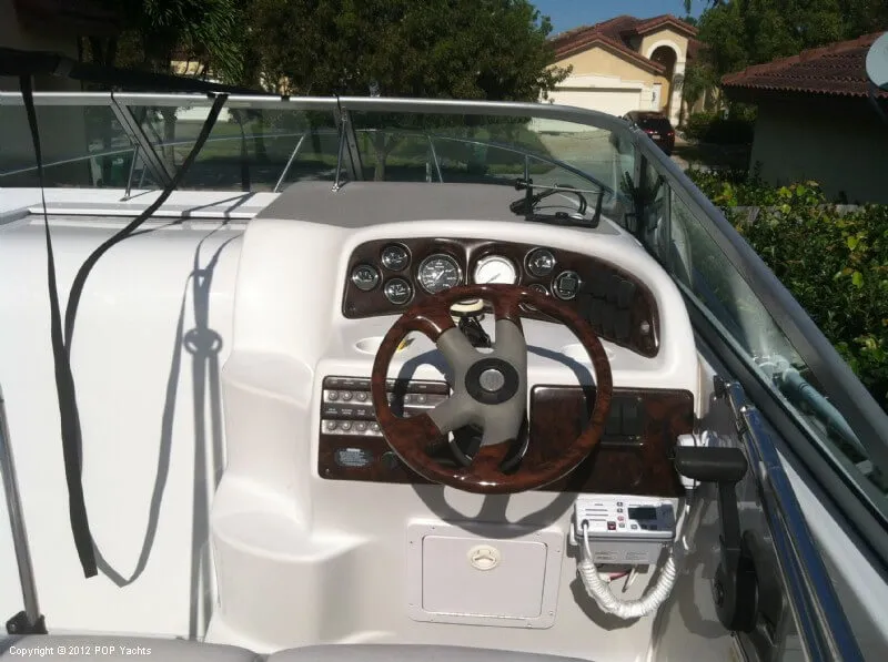 Slide: The Image of Crownline Boats 242 CR 2003 - 3