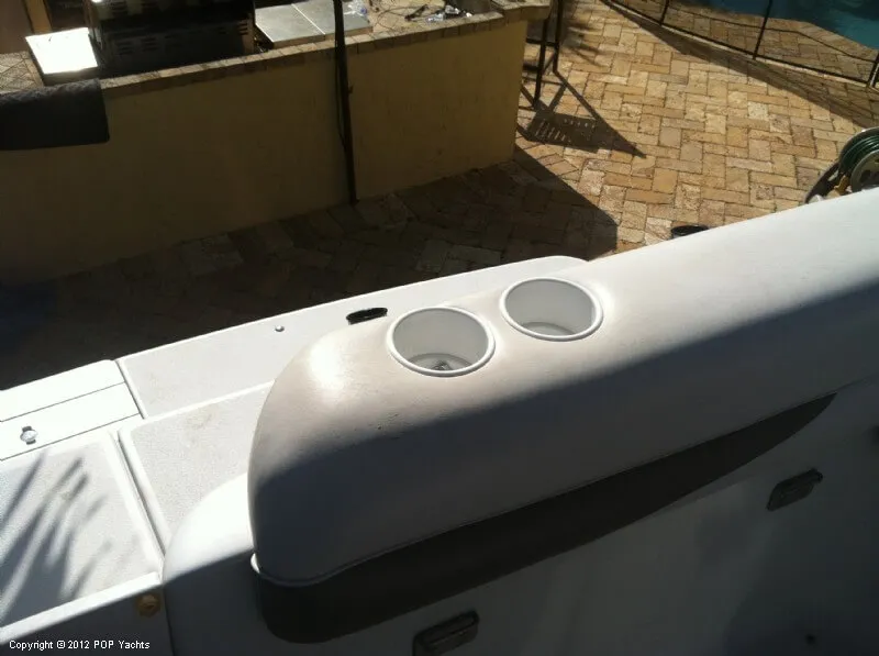 Slide: The Image of Crownline Boats 242 CR 2003 - 4