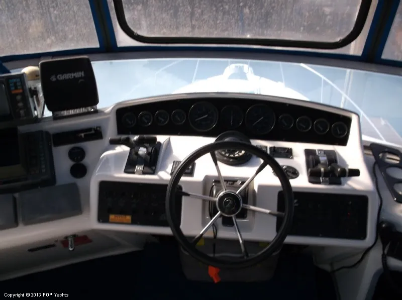 Slide: The Image of Sea Ray 370 Sedan Bridge 1993 - 5