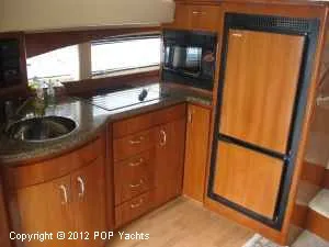 Slide: The Image of Carver Yachts 410 Sport Sedan 2003 - 5