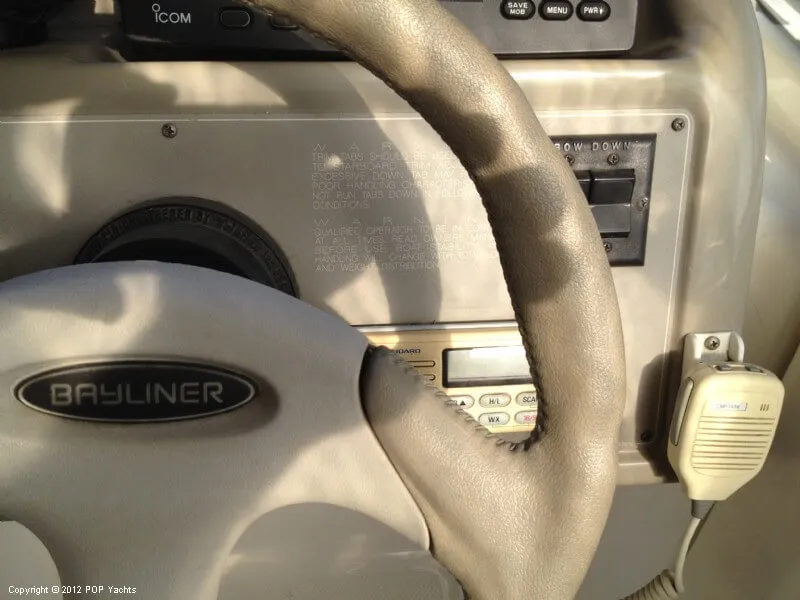 Slide: The Image of Bayliner 2855 Ciera Sunbridge 1997 - 10