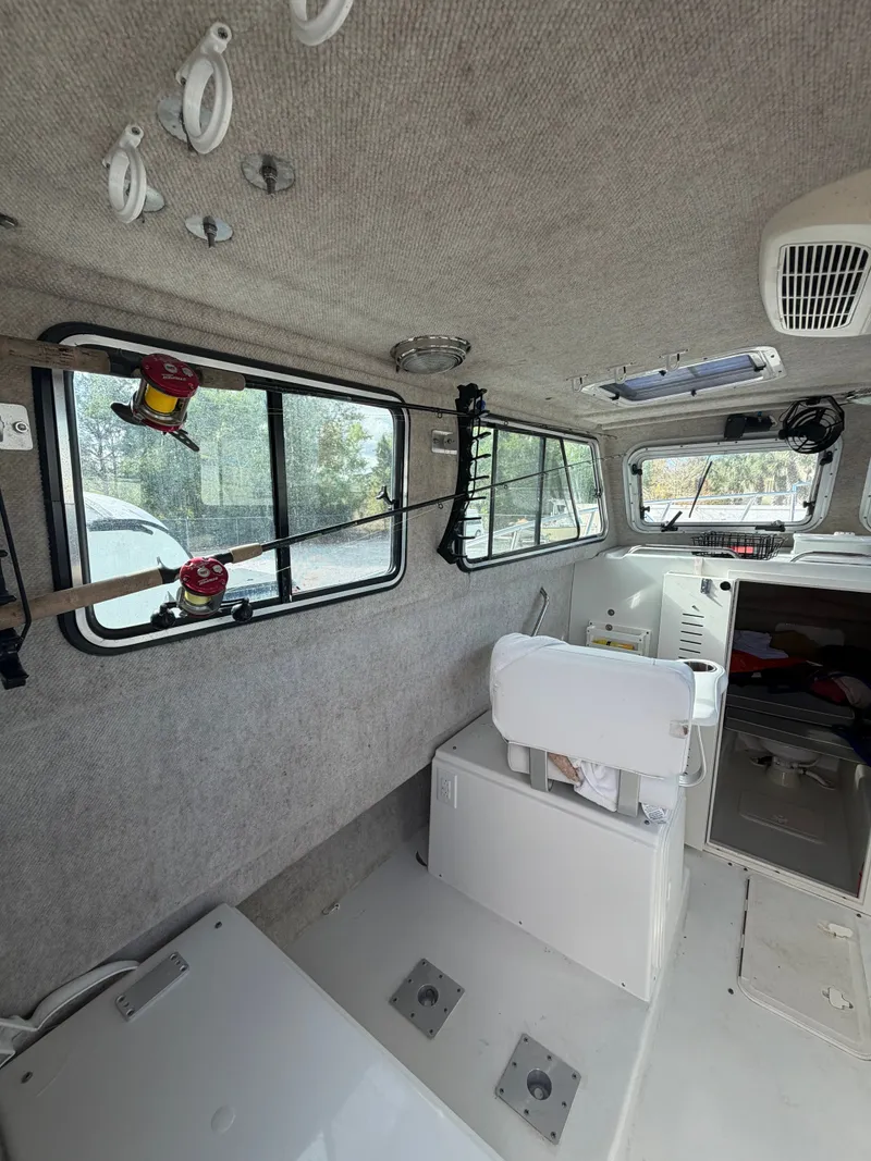 Slide: The Image of Parker Marine 2530 XLT 2014 - 14