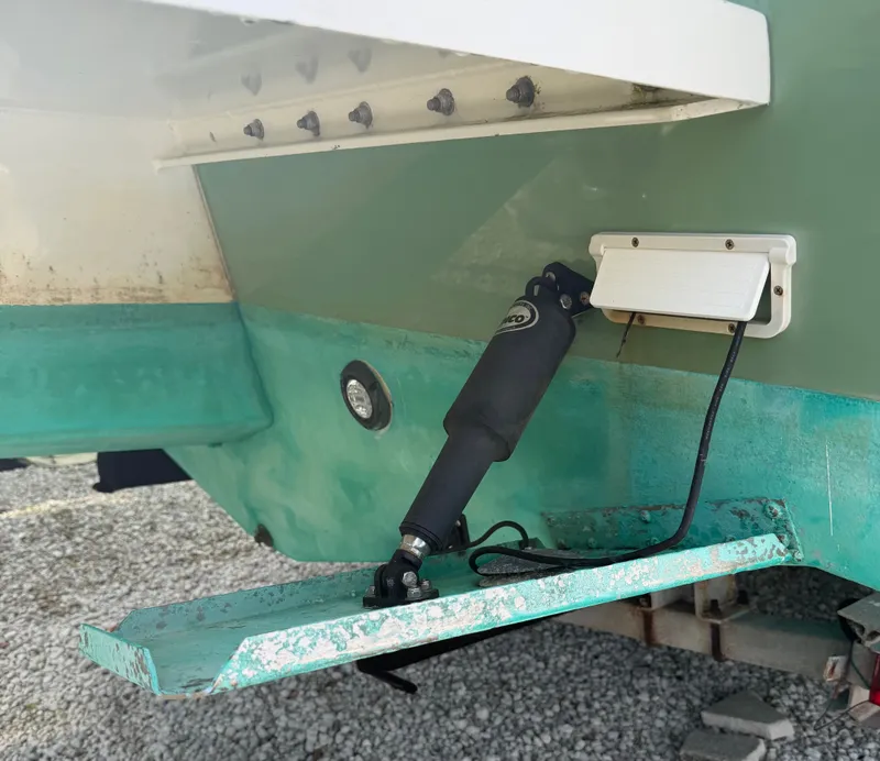 Slide: The Image of Parker Marine 2530 XLT 2014 - 22