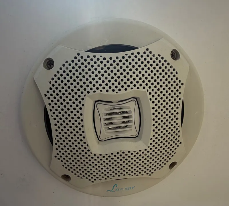 Slide: The Image of Parker Marine 2530 XLT 2014 - 24