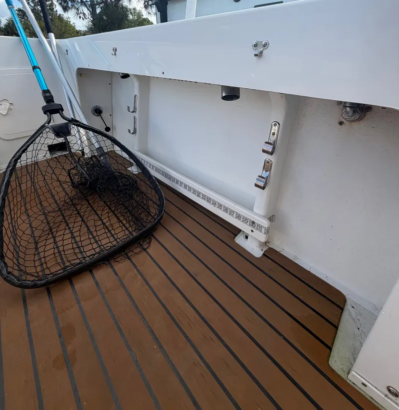 Slide: The Image of Parker Marine 2530 XLT 2014 - 5