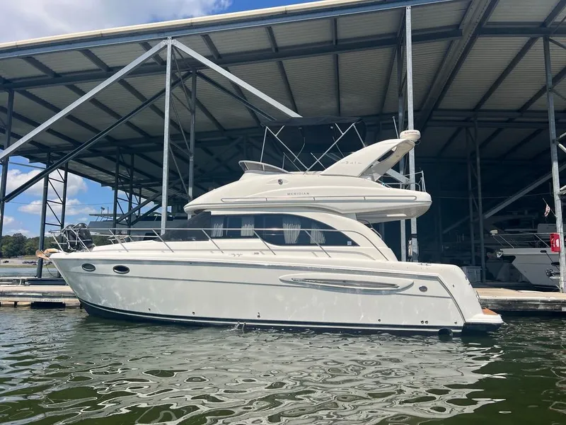 The Image of Meridian 341 Sedan 2005 - 0