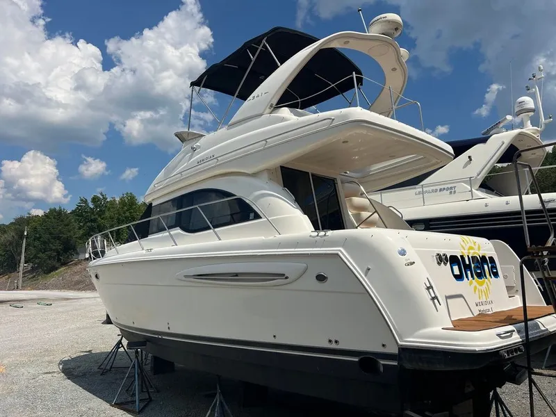 Slide: The Image of Meridian 341 Sedan 2005 - 7