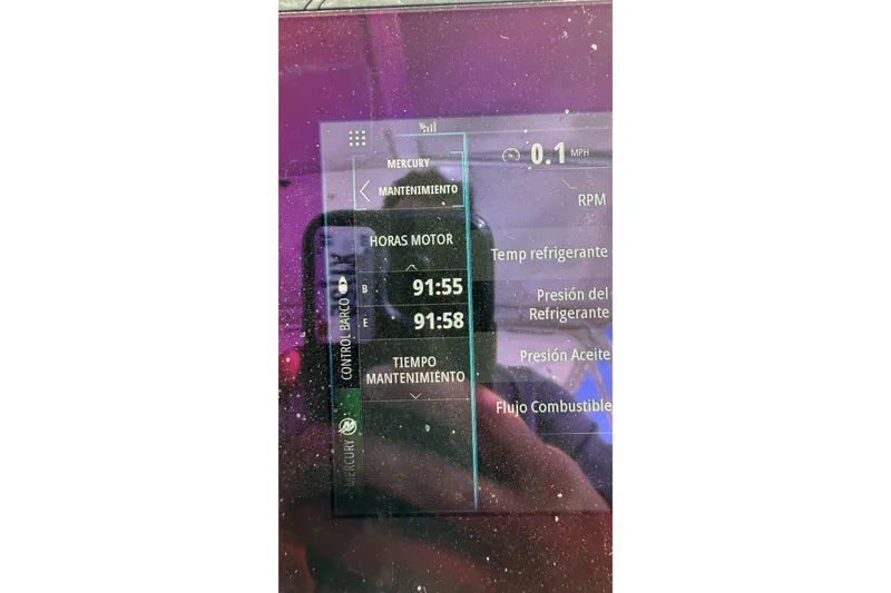 Slide: The Image of Display screen of a 2007 Wellcraft 290 Coastal boat showing maintenance data. - 15