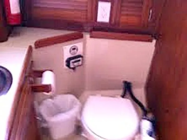 Slide: The Image of Islander 36 ' Sloop 1973 - 3
