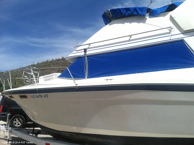 Slide: The Image of Bayliner 285 Contessa 1987 - 3