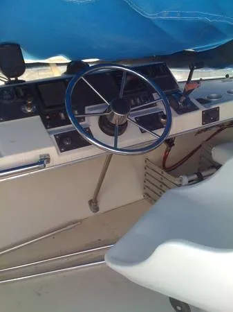 Slide: The Image of Bayliner 285 Contessa 1987 - 8