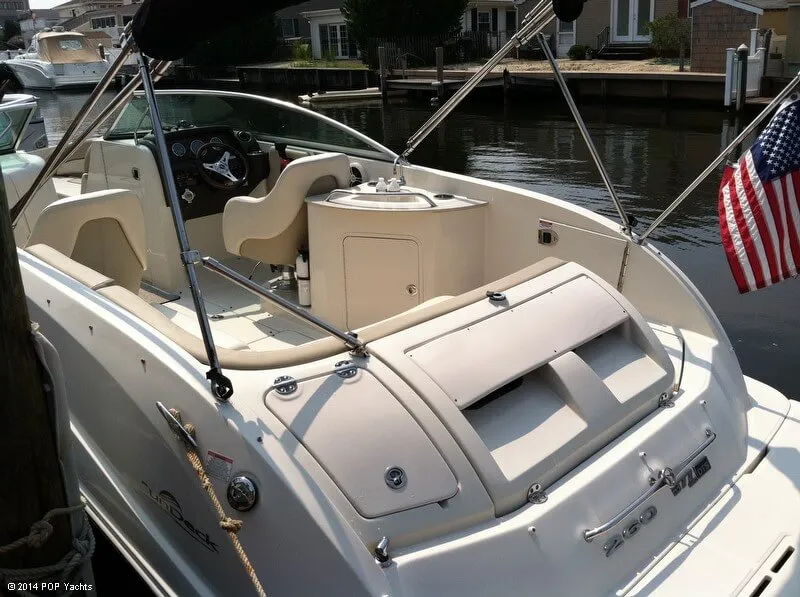 Slide: The Image of Sea Ray 260 Sun Deck 2009 - 11