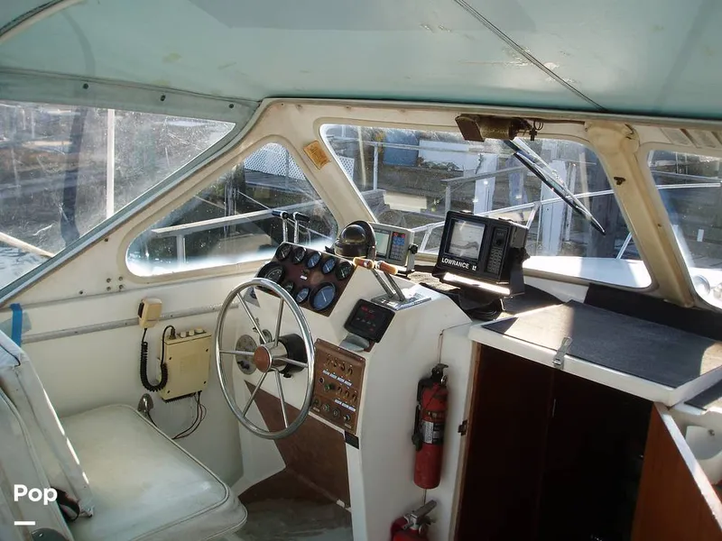 Slide: The Image of Uniflite 28 Salty Dog 1977 - 11