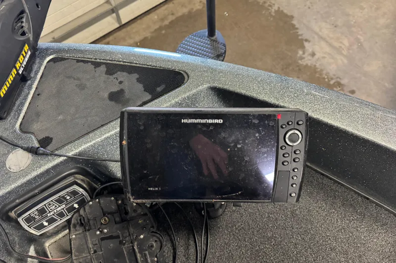 Slide: The Image of Humminbird Helix 9 fish finder on 2018 Nitro ZV21 boat dashboard. - 17