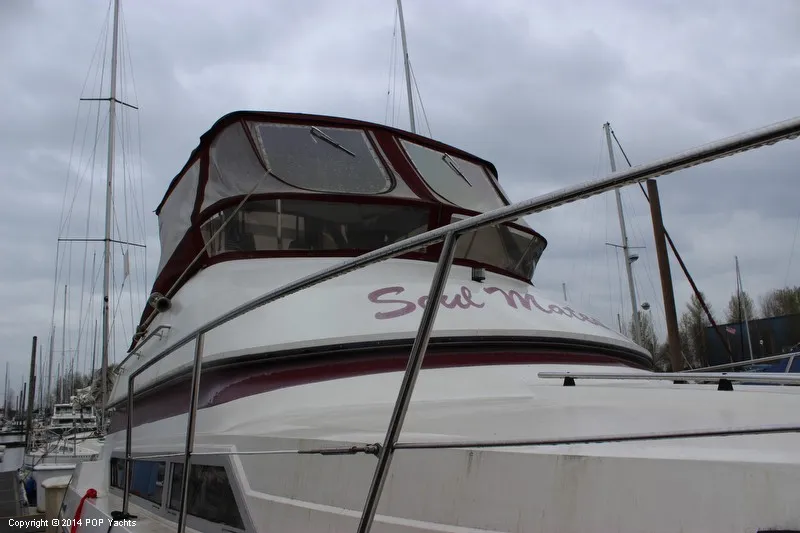 Slide: The Image of Carver Yachts Santego 3067 1990 - 9