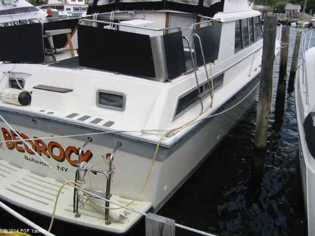 Slide: The Image of Silverton 40 Aft Cabin 1986 - 7