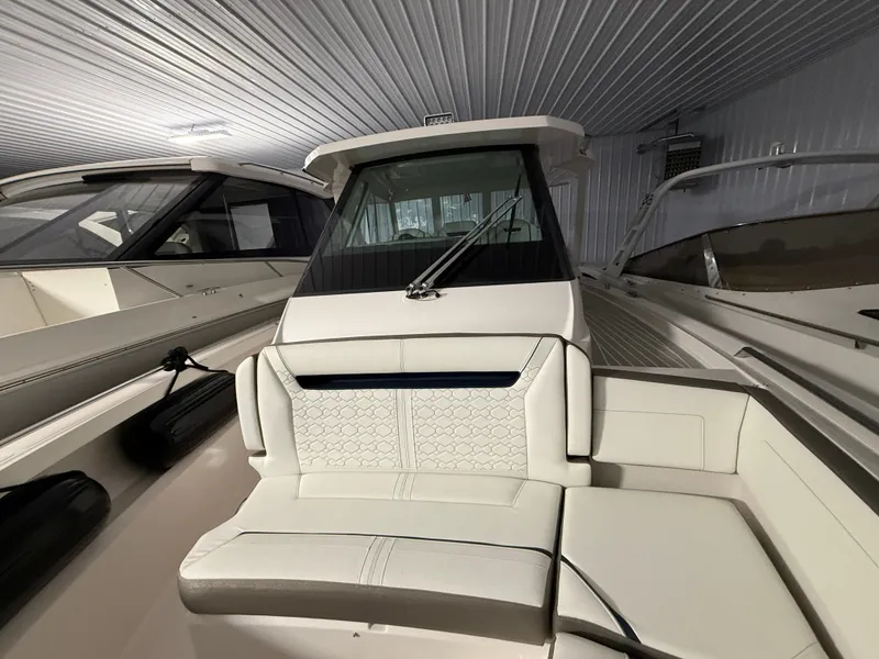 Slide: The Image of Tiara 34 LS 2024 - 23