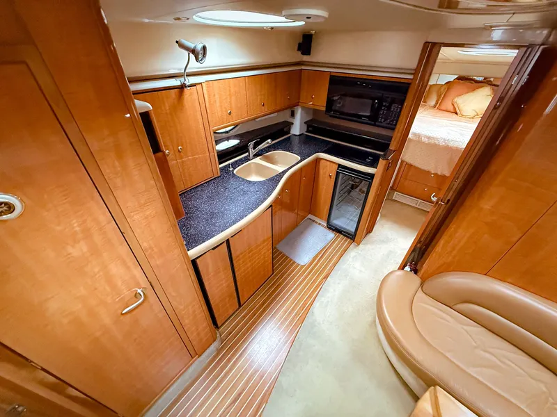 Slide: The Image of Maxum 4200 SCR 2002 - 10