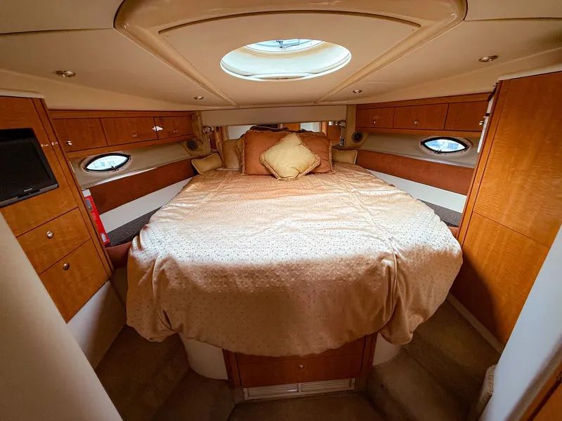 Slide: The Image of Maxum 4200 SCR 2002 - 12