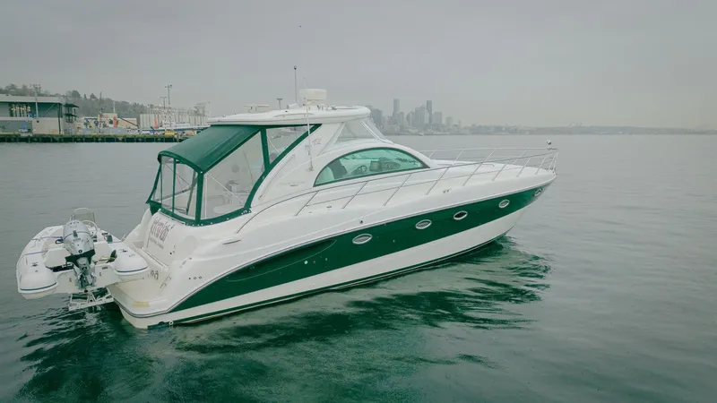 Slide: The Image of Maxum 4200 SCR 2002 - 2