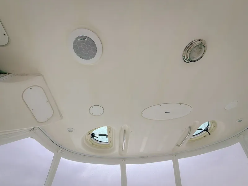 Slide: The Image of Maxum 4200 SCR 2002 - 38