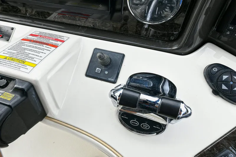 Slide: The Image of Sea Ray 44 Sedan Bridge 2008 - 60