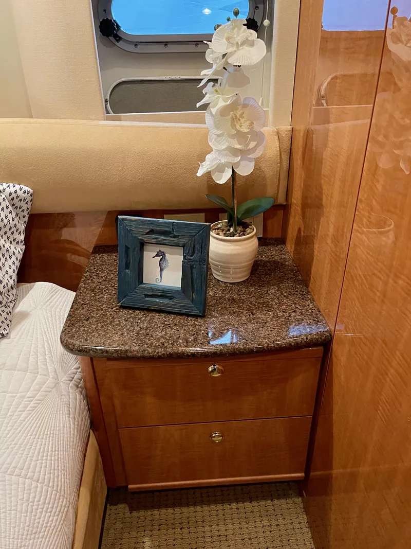 Slide: The Image of Bayliner 5788 Pilot House Motoryacht 2002 - 58