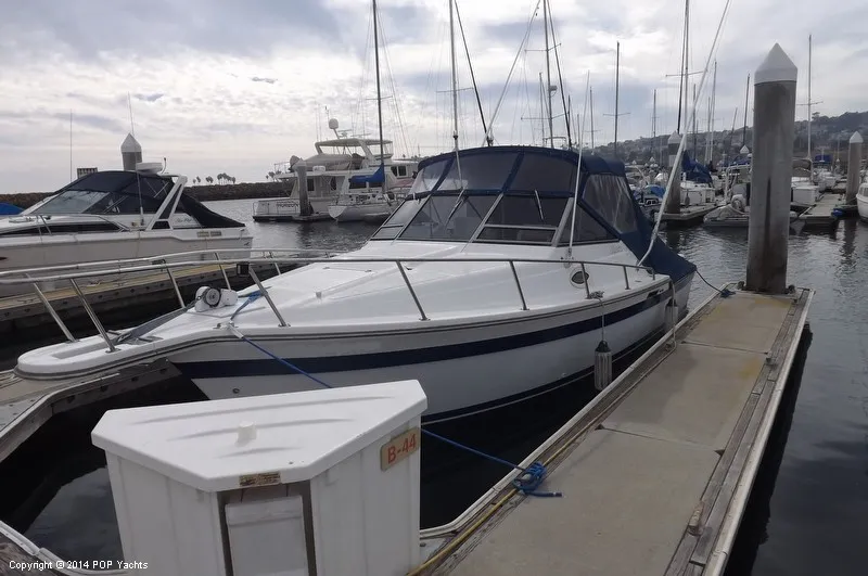 Slide: The Image of Luhrs 27 Alura 1988 - 6