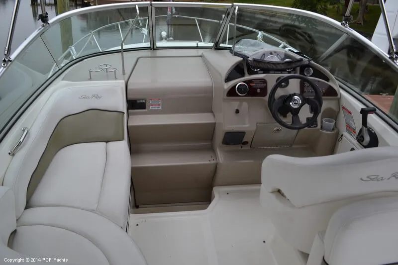 Slide: The Image of Sea Ray 260 Sundancer 2006 - 11