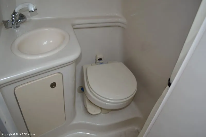 Slide: The Image of Sea Ray 260 Sundancer 2006 - 4