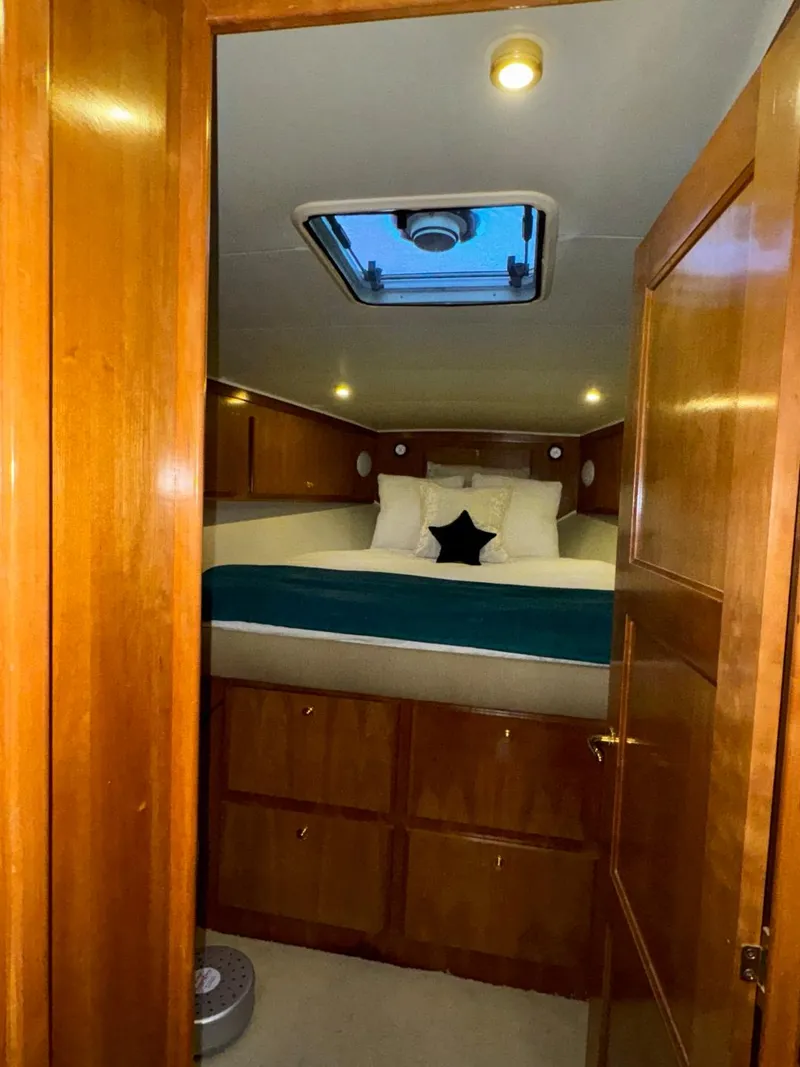 Slide: The Image of Navigator 5700 2002 - 53