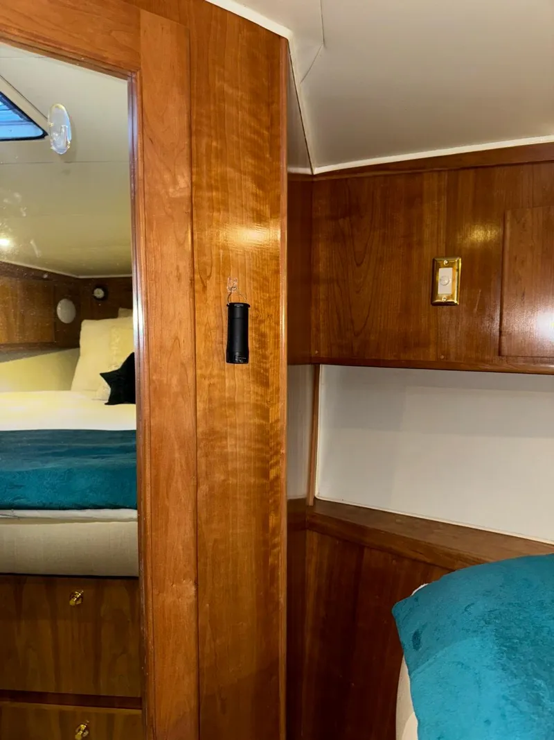 Slide: The Image of Navigator 5700 2002 - 55