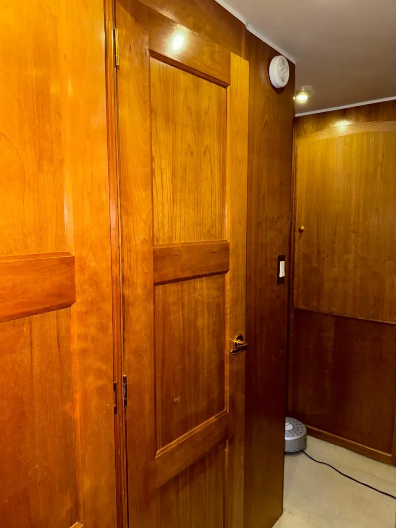 Slide: The Image of Navigator 5700 2002 - 57