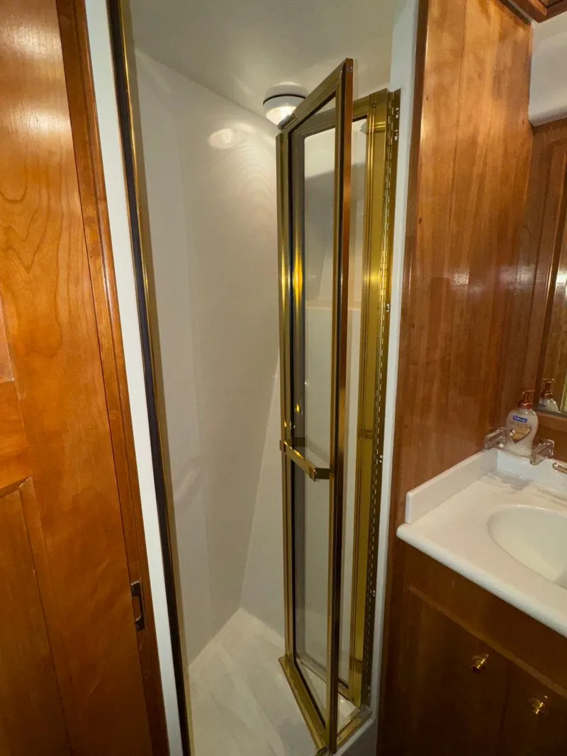 Slide: The Image of Navigator 5700 2002 - 60