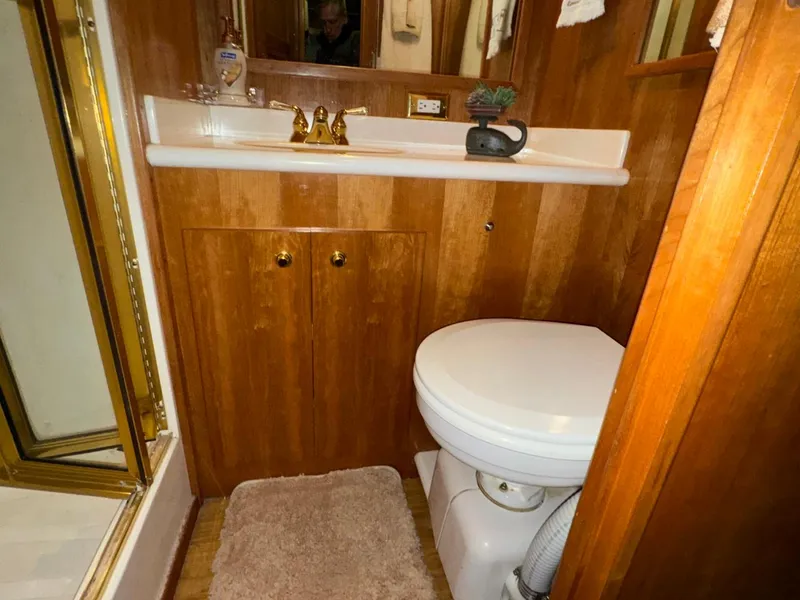 Slide: The Image of Navigator 5700 2002 - 61