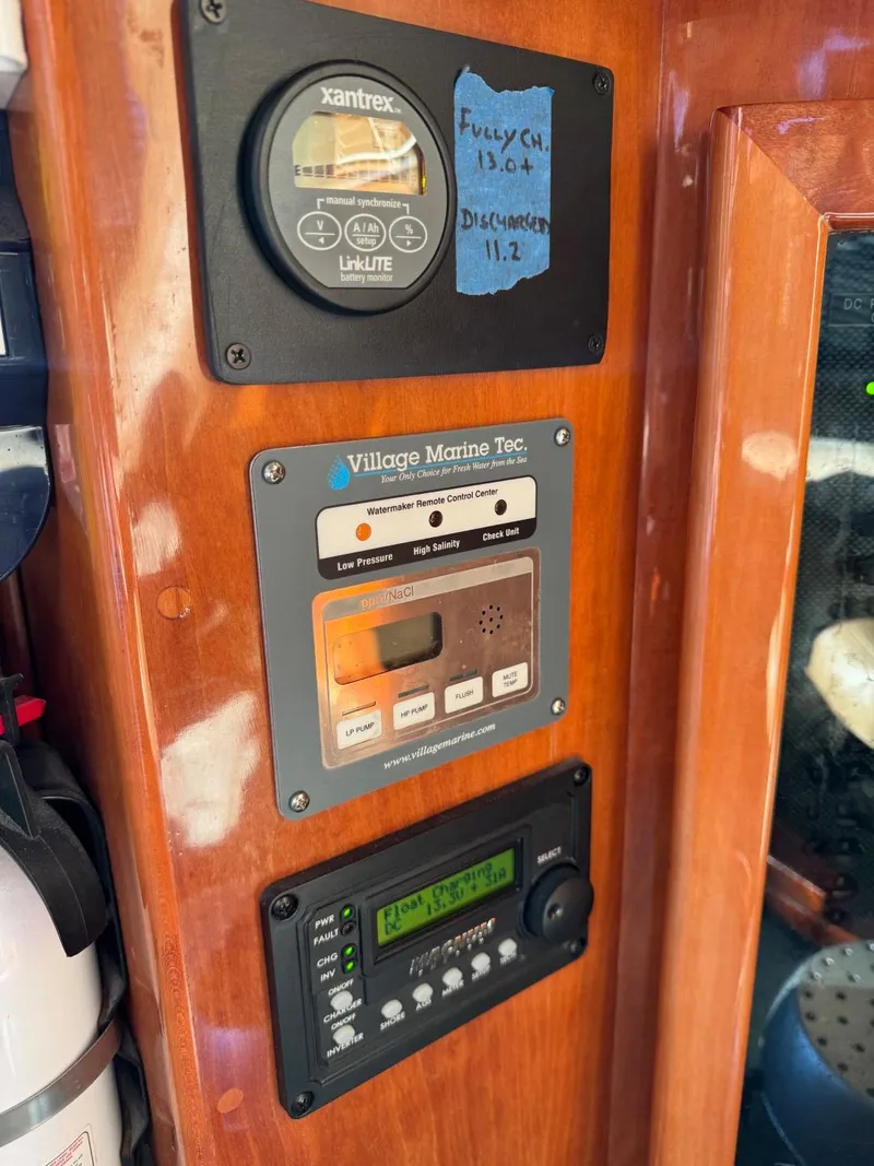 Slide: The Image of Navigator 5700 2002 - 69