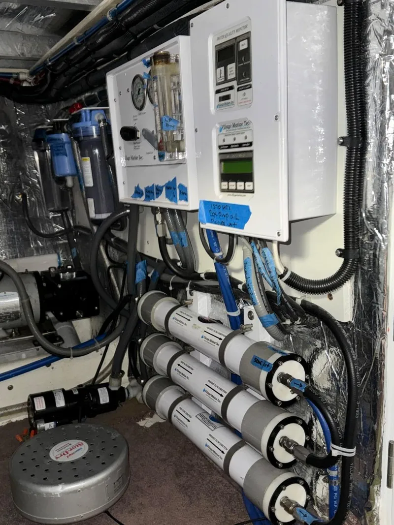 Slide: The Image of Navigator 5700 2002 - 72