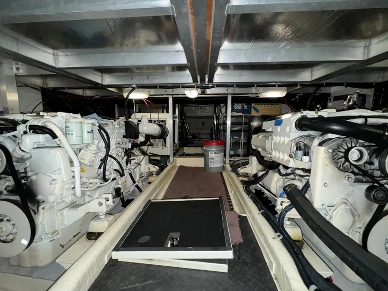 Slide: The Image of Navigator 5700 2002 - 76