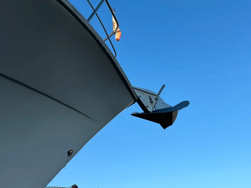 Slide: The Image of Navigator 5700 2002 - 80