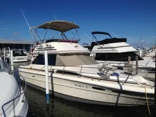 Slide: The Image of Sea Ray 340 Sedan Bridge 1985 - 2